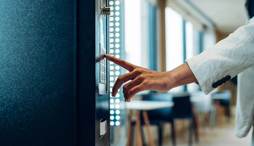 Food Vending Machines Work Best in Singapore Workplaces